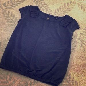 Navy top